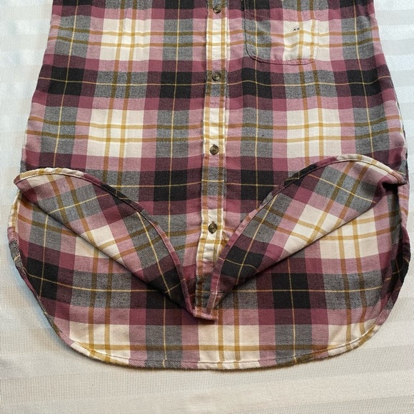 American Eagle Boyfriend Fit Flannel Shirt Women’s XS Mauve Black Plaid NWOT - Picture 7 of 13